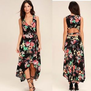 Lulu’s Medium high low midi skirt that ties.